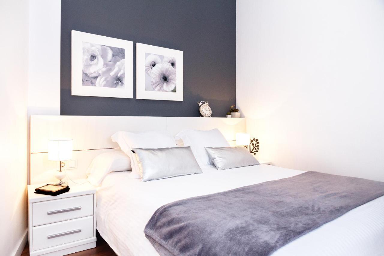 ฟีลัทโฮมโพเบิลนูบีชอพาร์ตเมนท์ Apartment บาร์เซโลนา ภายนอก รูปภาพ