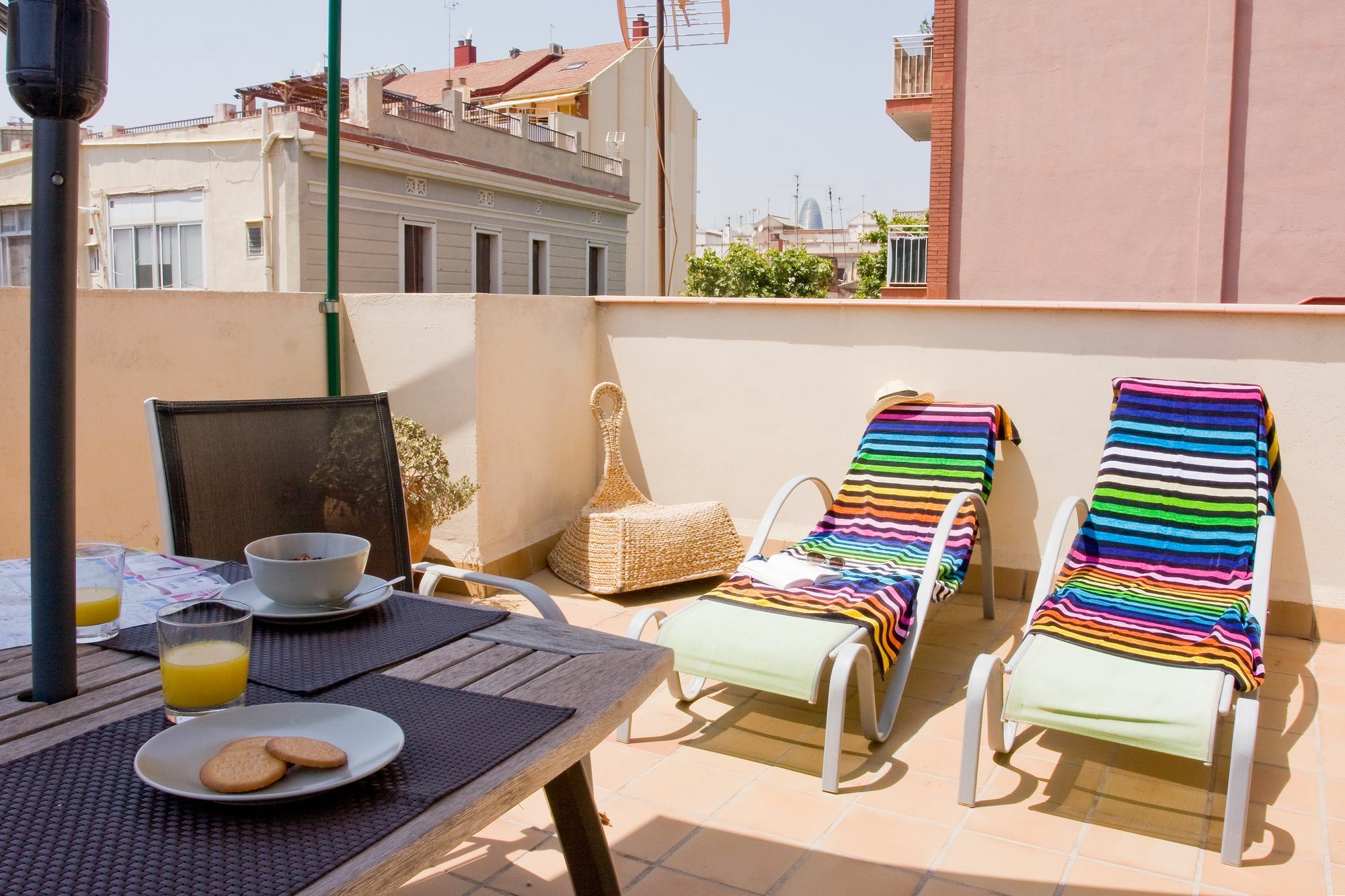 ฟีลัทโฮมโพเบิลนูบีชอพาร์ตเมนท์ Apartment บาร์เซโลนา ภายนอก รูปภาพ